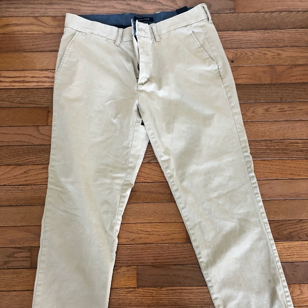 Banana Republic Men's chino khaki pants